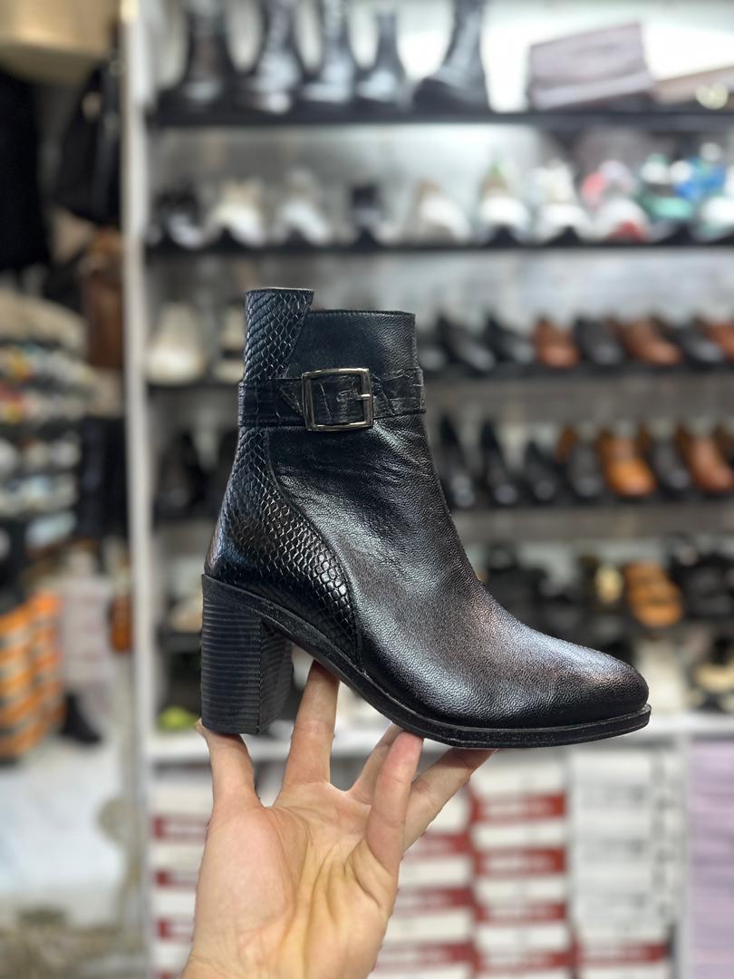 بوت درسا تمام چرم طبیعی زنانه