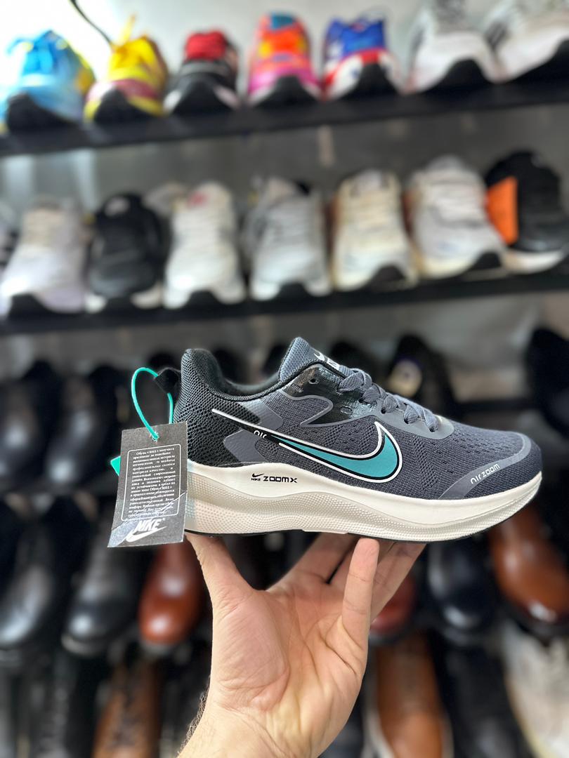 نایک زوم اسکیچرز ویتنام